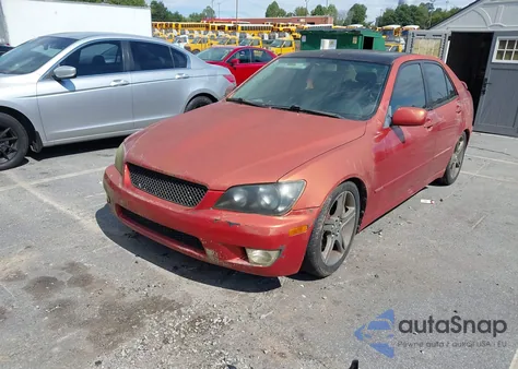 2001 Lexus Is 300 из США, поврежденный, VIN JTHBD182X10009474
